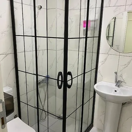 بيت شباب Deeps 2