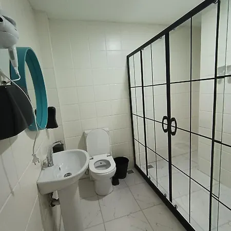 Deeps 2 Hostal Ankara