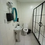 Хостел Deeps 2 *