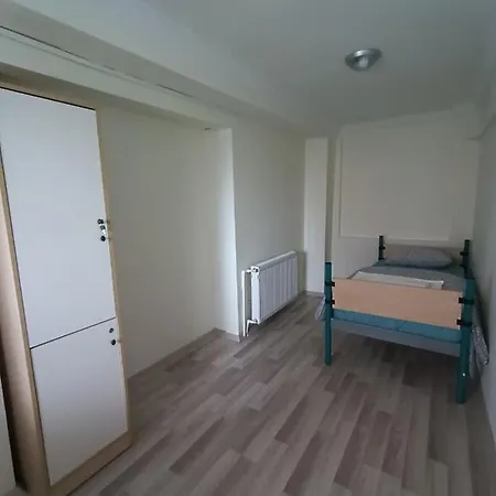 Deeps 2 Hostel *